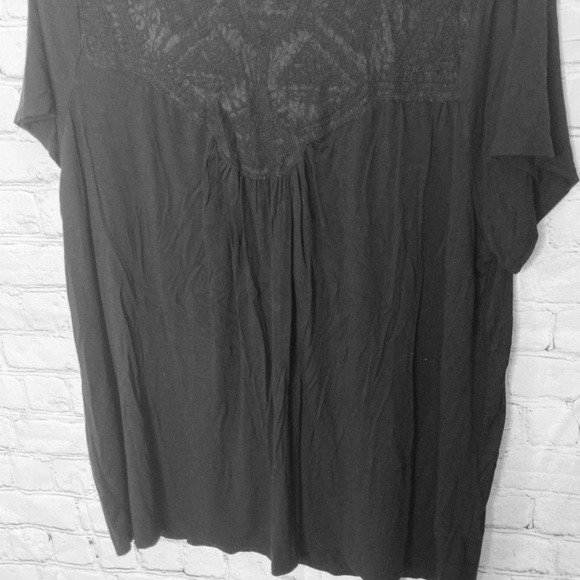 Green envelope Black mesh embroidered yoke top 2x - Picture 6 of 10